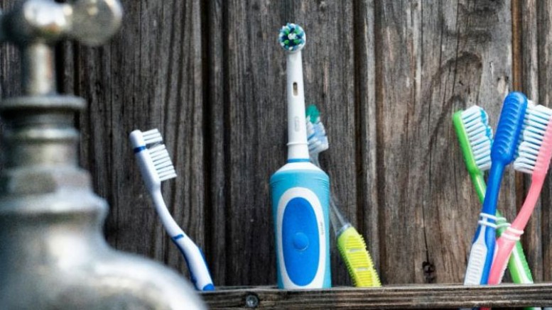 MİLLİONS OF HACKED TOOTHBRUSHES COULD BE USED İN CYBER ATTACK, RESEARCHERS WARN