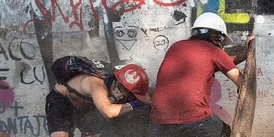 BEATEN, MUTİLATED AND FORCED TO UNDRESS: INSİDE CHİLE’S BRUTAL POLİCE CRACKDOWN AGAİNST PROTESTERS